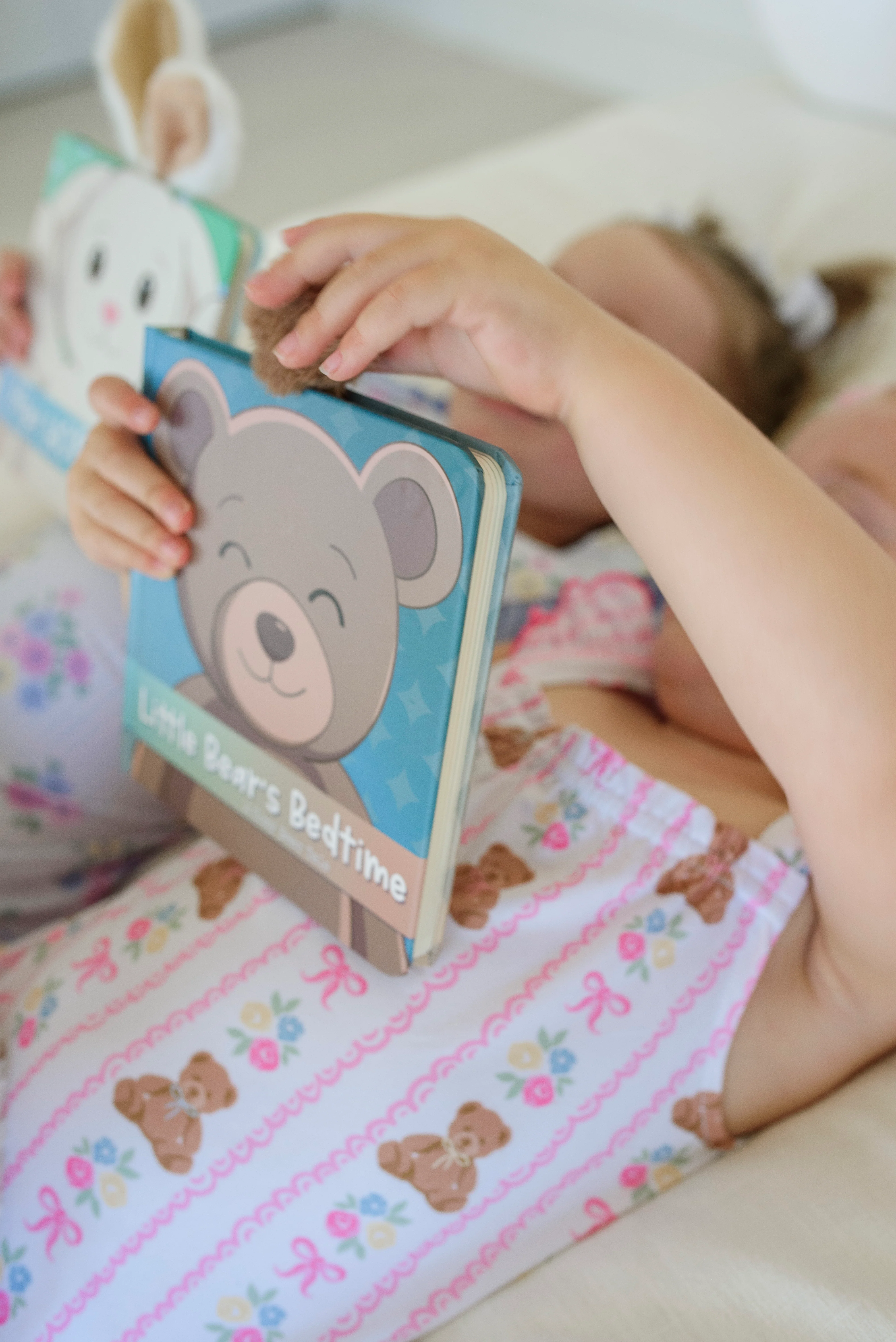 Cuddle Plush Friends Story Book | Brody Bear - Image 6