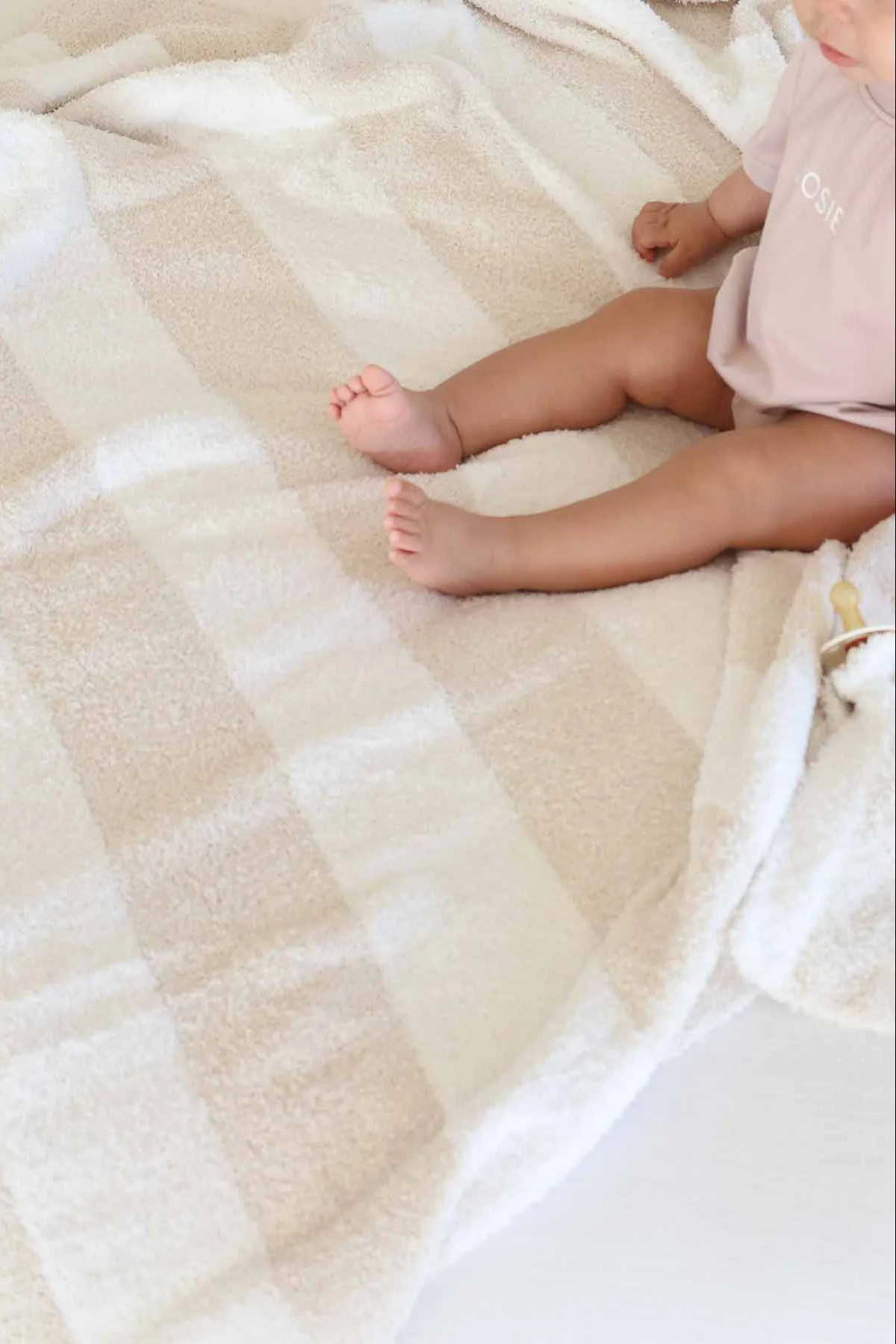 CuddleLane™ Luxe Blankets | Stripe - Image 11