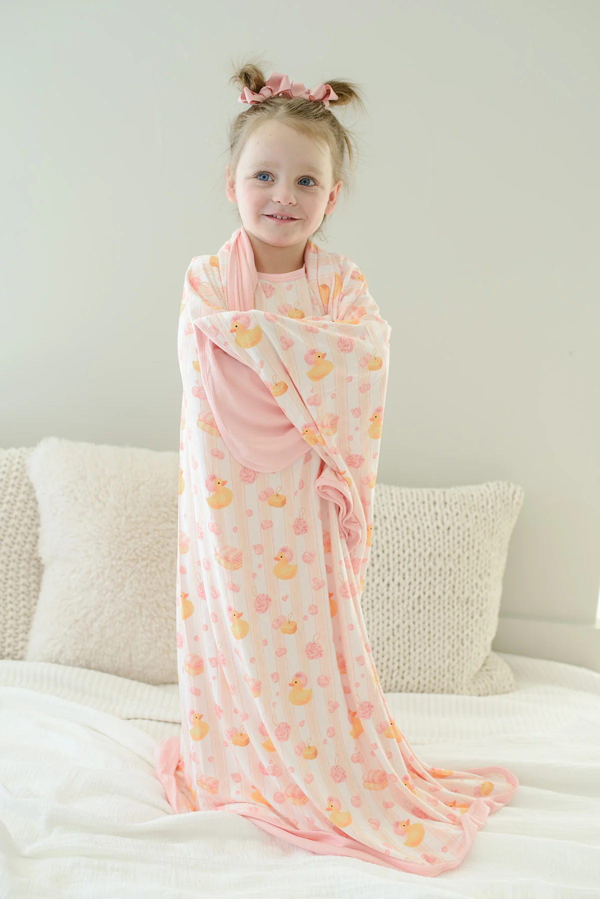 Double Sided Bamboo Blanket | Bubble Duckies Pink
