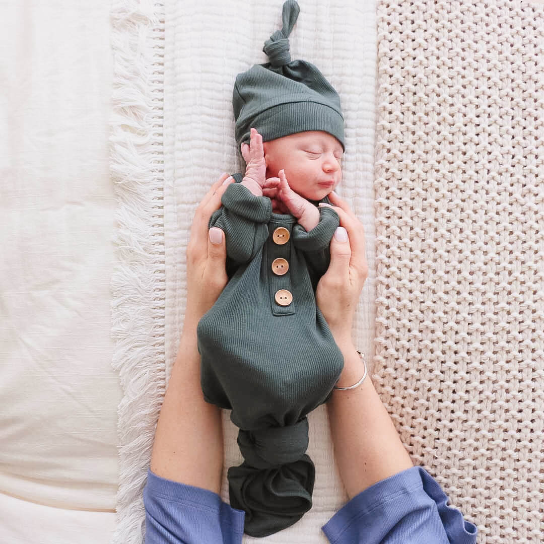 Forest Green Ribbed Bamboo Baby Knot Gown & Hat - Image 4