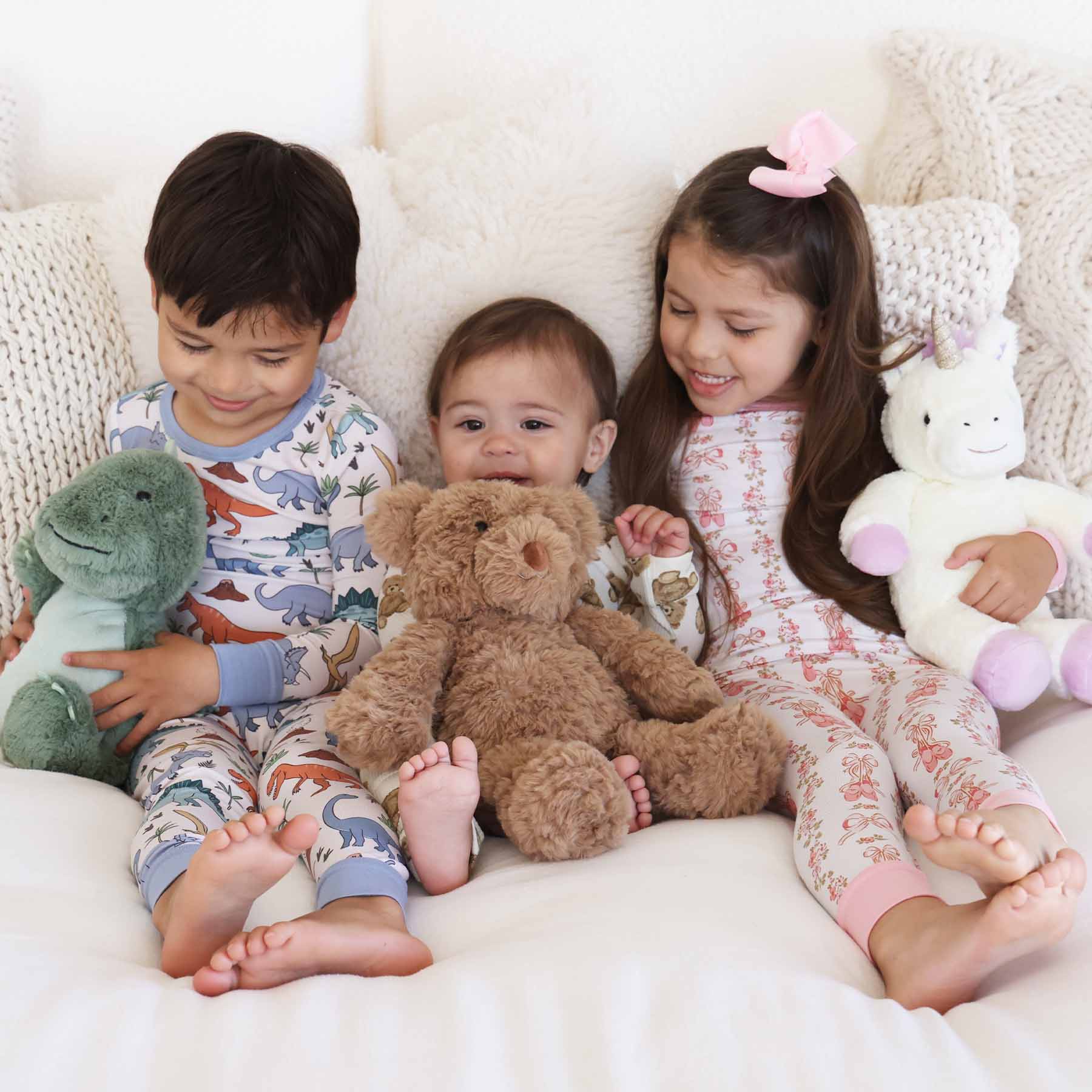 Large Cuddle Plush Friends | Brody Bear - Image 14