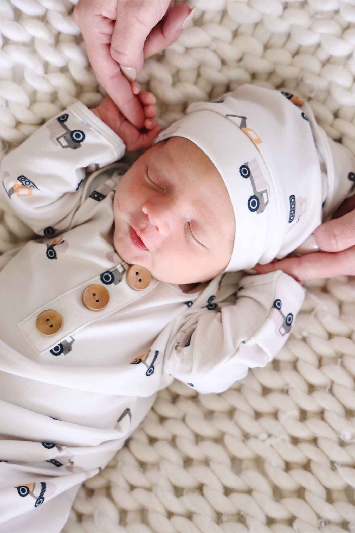 Newborn Baby Knot Gown & Hat Set | Little Builder - Image 6