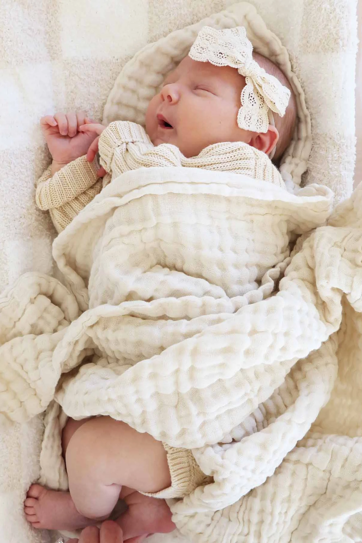 Organic Cotton Gauze Swaddle Blanket | Vanilla - Image 4
