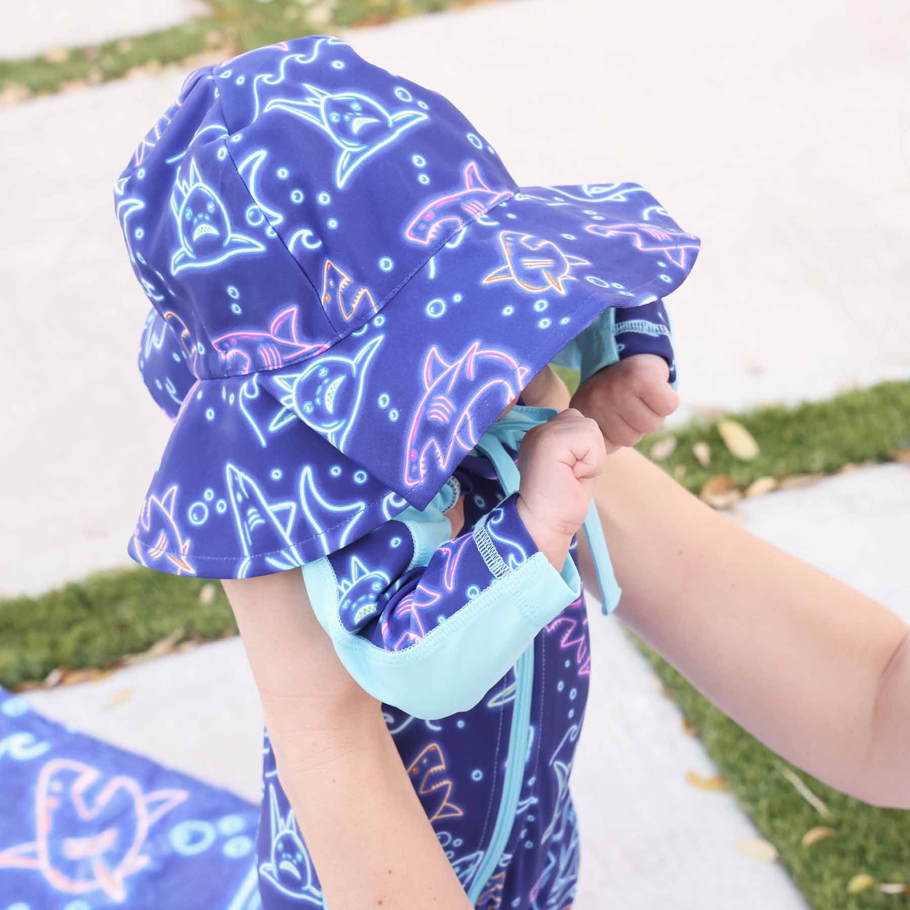 Printed Sun Hat | Glow Fins - Image 8