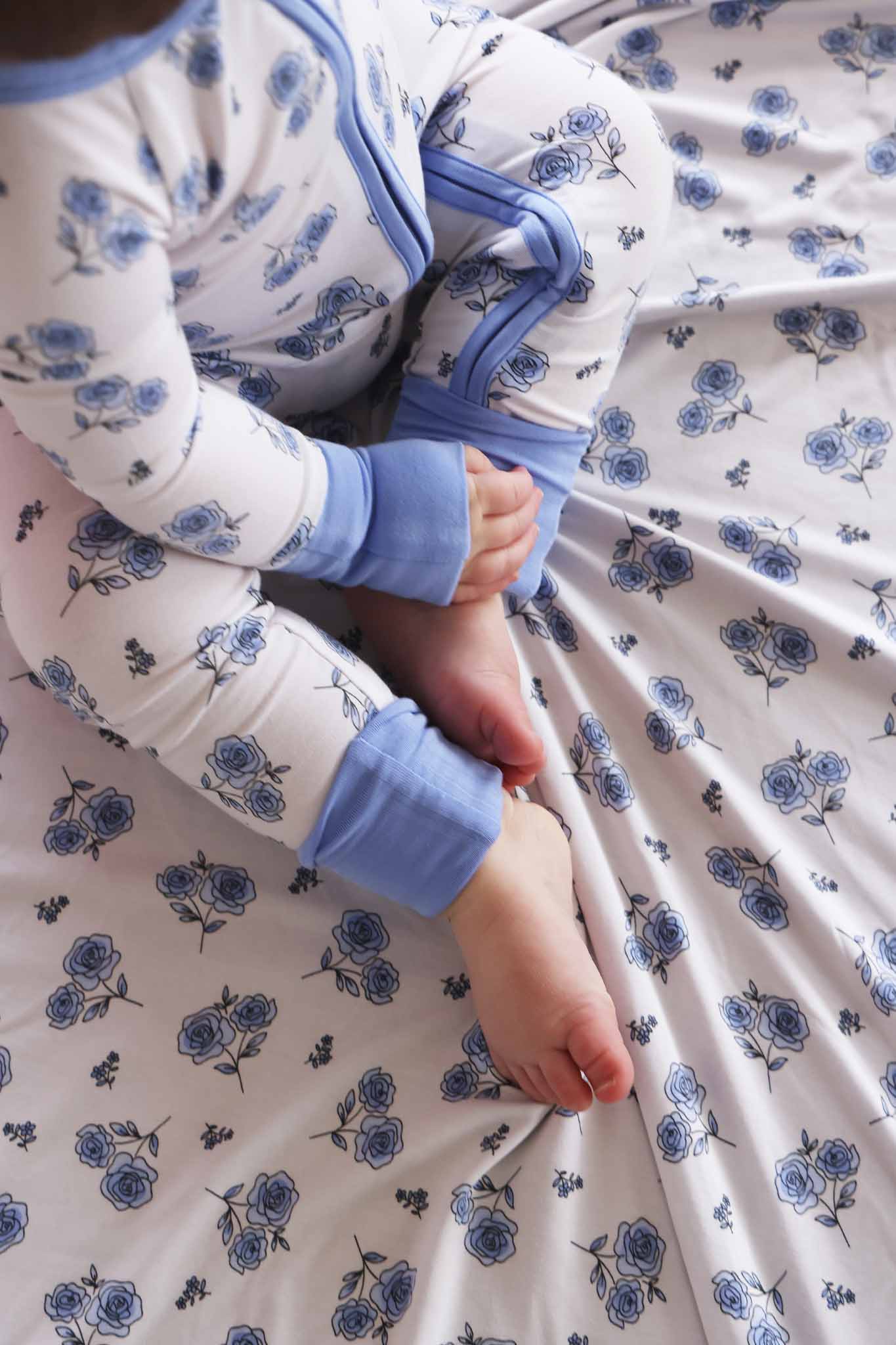 Sapphire Garden Double Sided Bamboo Blanket - Image 6